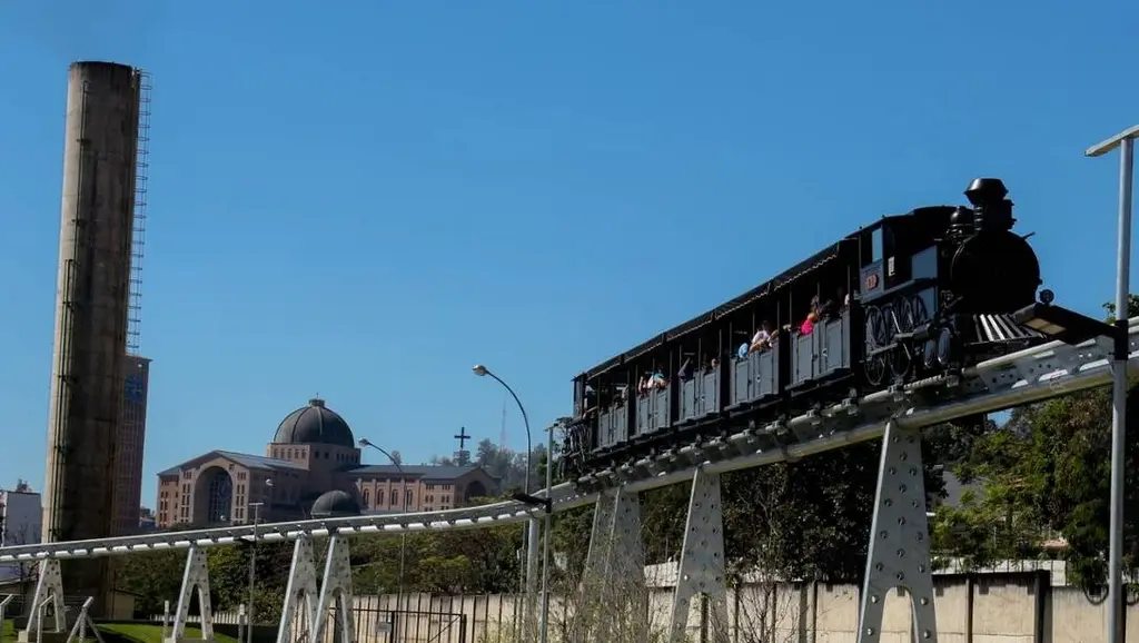 VAHLE pilgrimage train Romeiro