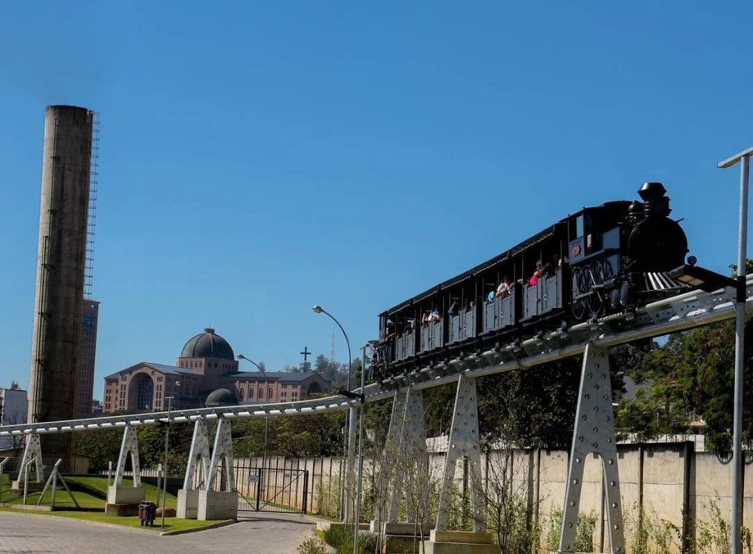 VAHLE Train de pèlerinage Romeiro